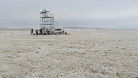 Radiomètre Elbara-III du WSL sur le plateau tibétain. Photo: Xing Wang