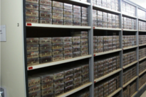 Bodenproben-Archiv (Pedothek) an der WSL und Datenbankschema. (Foto: Marco Walser)