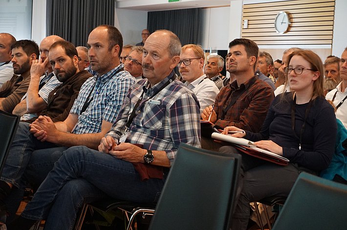 Zwei Drittel der Teilnehmenden sind im öffentlichen Dienst tätig. Foto: R. Buchmüller